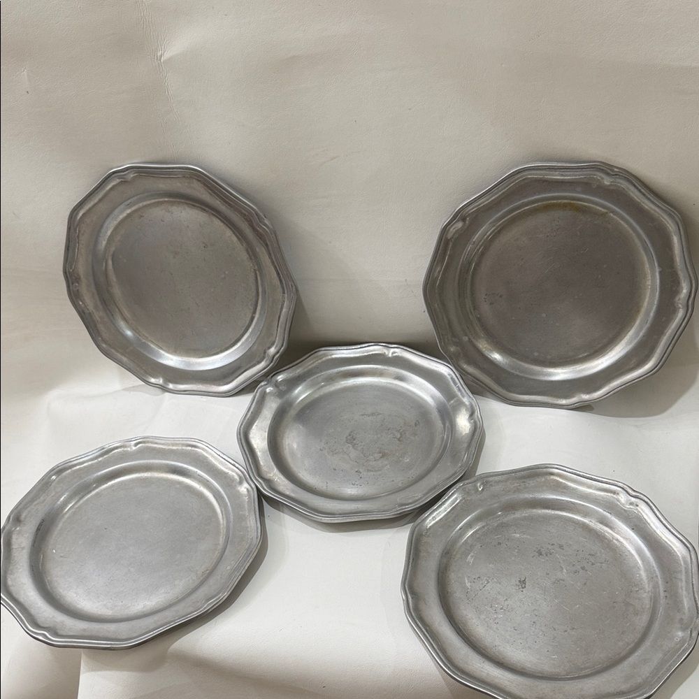 Wilton Columbia PA USA  Classic Silver Pewter RWP 9 In Dinnerware Set Of 5